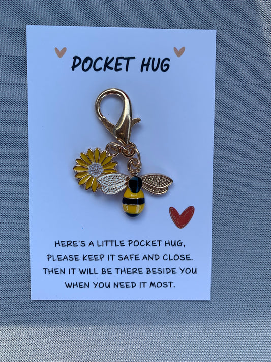 Pocket Hug Bumble Bee