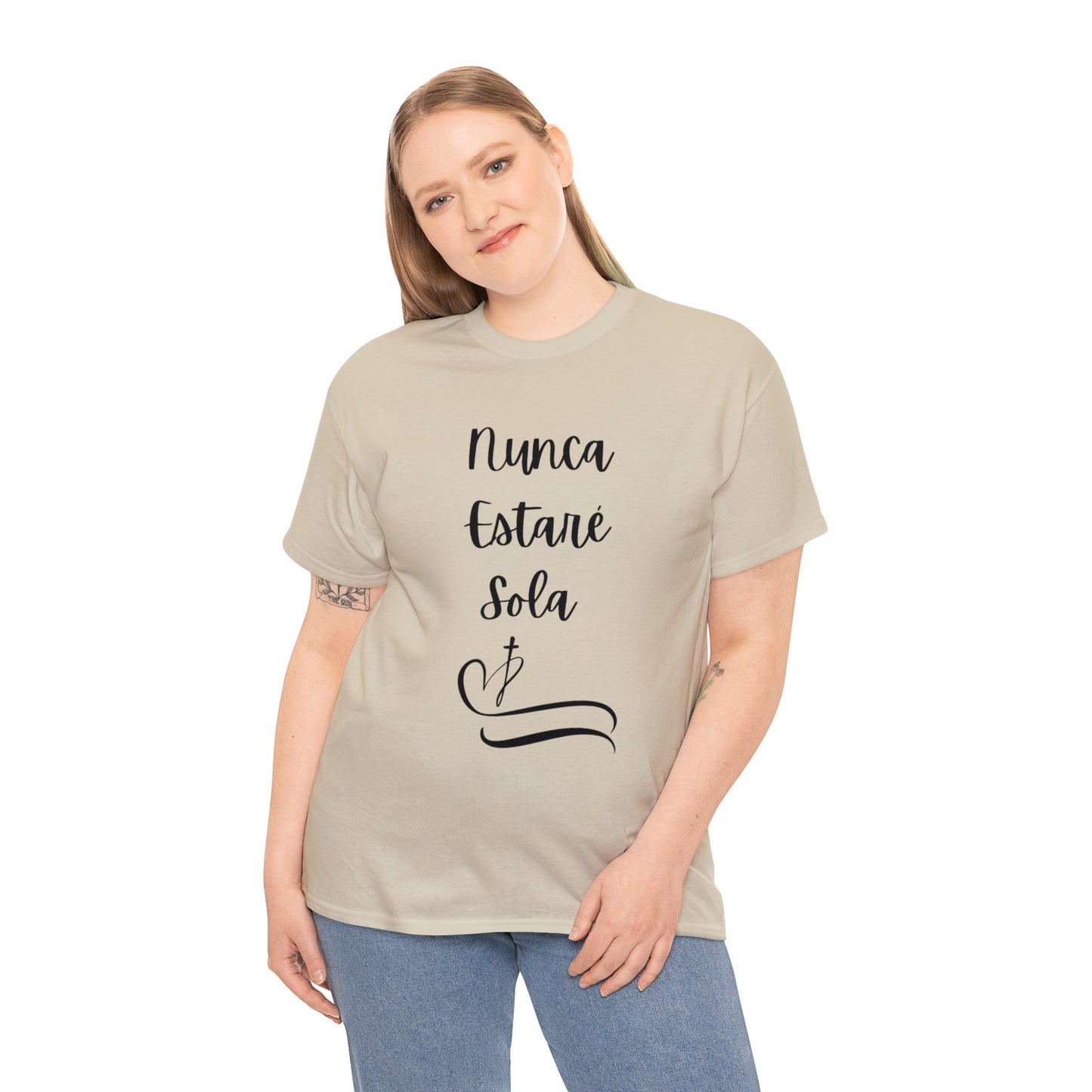 Nunca Estaré Sola T-shirt (I Will Never Be Alone) T-shirt in Spanish